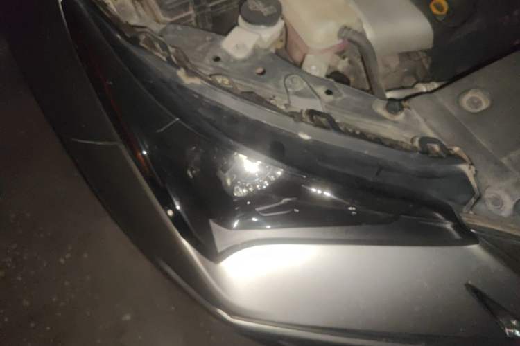 Used Lexus NX 2018 200 Front-Wheel-Drive X-Trail Version China V Standard Right Front Headlight