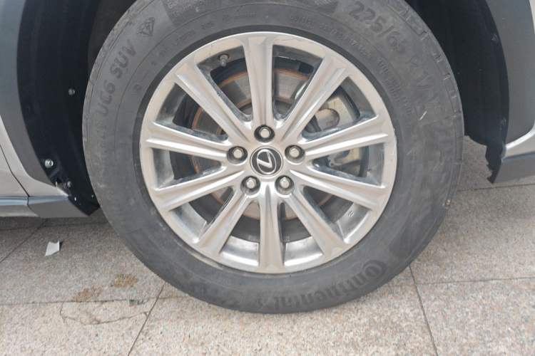Used Lexus NX 2018 200 Front-Wheel-Drive X-Trail Version China V Standard Right Front Wheel Hub