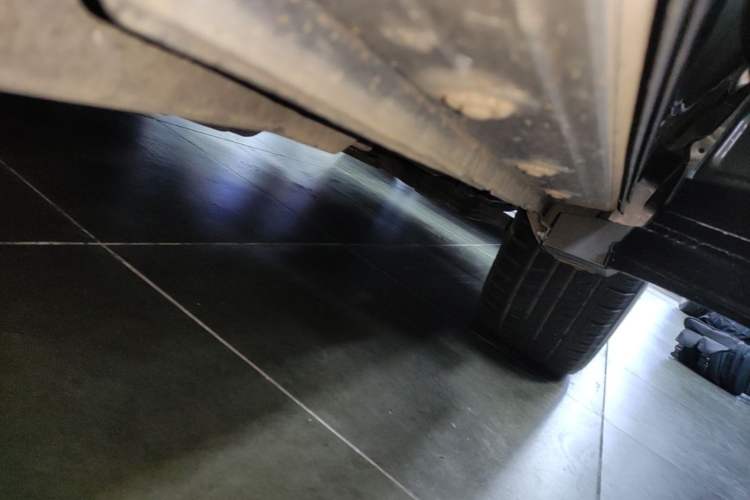 Used Lexus NX 2018 200 All-Wheel Drive FENGSHANG Version China VI Standard Right Side Sill
