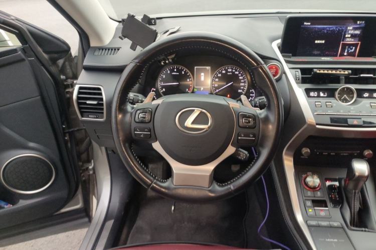 Used Lexus NX 2018 200 Front-Wheel-Drive X-Trail Version China V Standard Steering Wheel
