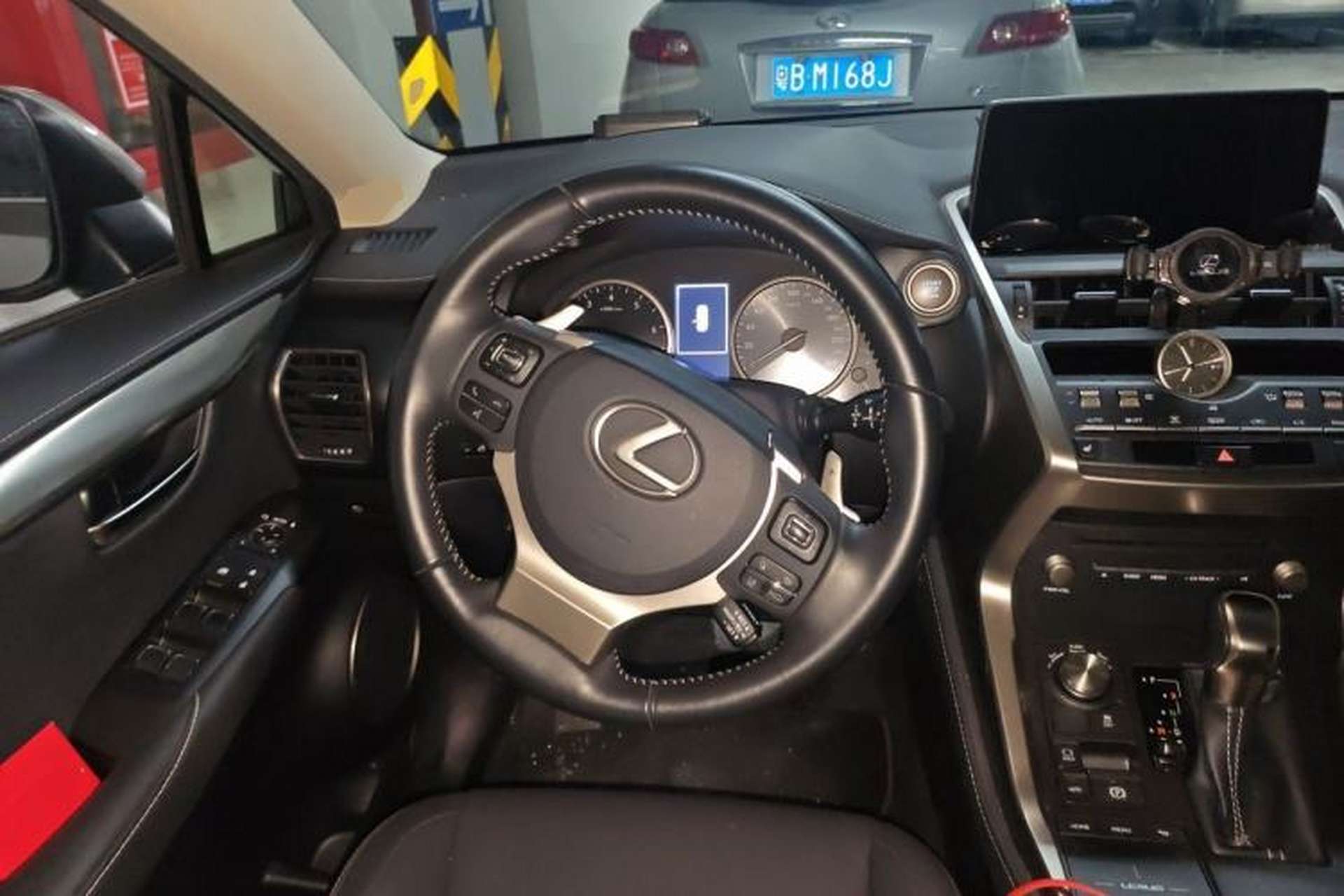 Used Lexus NX 2018 200 All-Wheel Drive FENGSHANG Version China VI Standard Steering Wheel