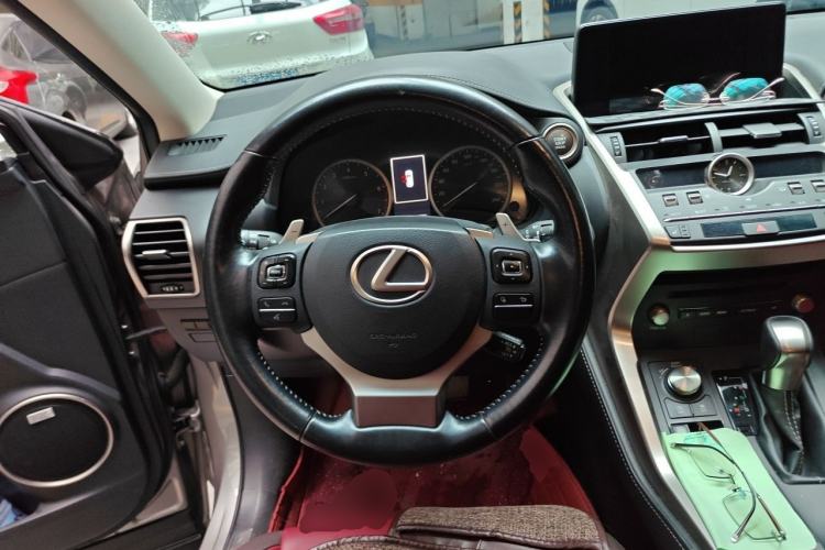 Used Lexus NX 2018 300 Front-Drive Freeline Edition Steering Wheel