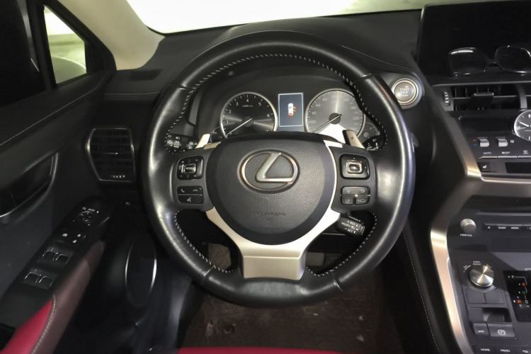 Used Lexus NX 2018 200 All-Wheel Drive FENGSHANG Version China VI Standard Steering Wheel