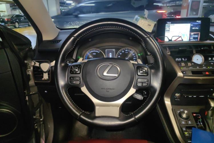 Used Lexus NX 2018 300h Front-Wheel-Drive FENGSHANG Version China V Emission Standard Steering Wheel