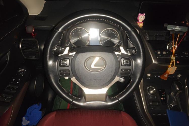 Used Lexus NX 2018 200 Front-Wheel-Drive X-Trail Version China V Standard Steering Wheel