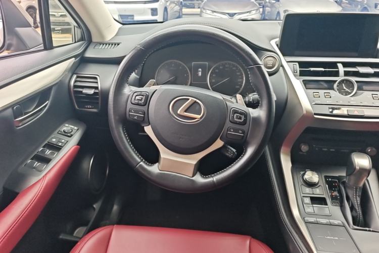 Used Lexus NX 2018 200 Front-Wheel-Drive X-Trail Version China V Standard Steering Wheel