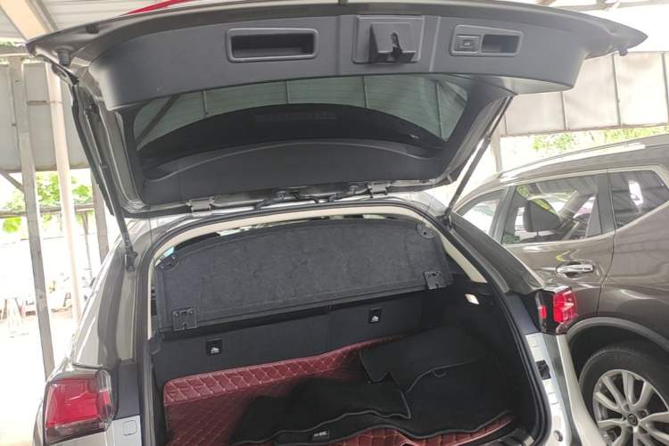 Used Lexus NX 2018 200 Front-Wheel-Drive Xingxing Edition China VI Standard Trunk