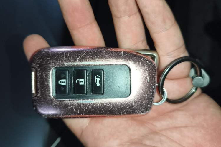 Used Lexus NX 2018 200 All-Wheel Drive FENGSHANG Version China VI Standard Vehicle Key