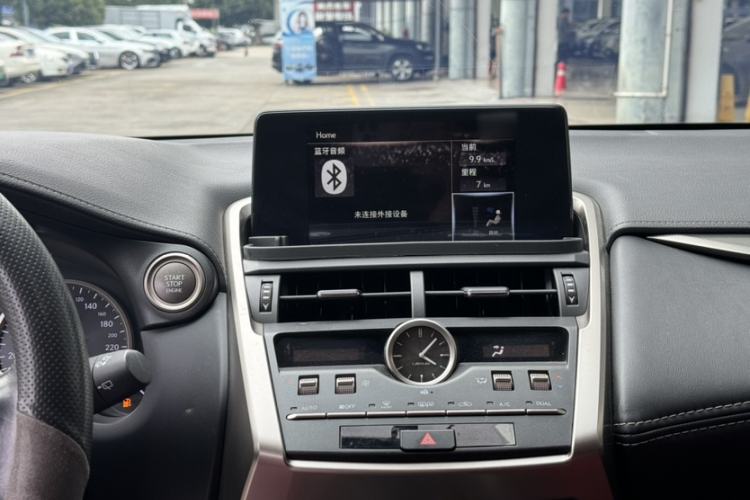 Used Lexus NX 2018 200 Front-Wheel-Drive Xingxing Edition China VI Standard Audio And AC Panel