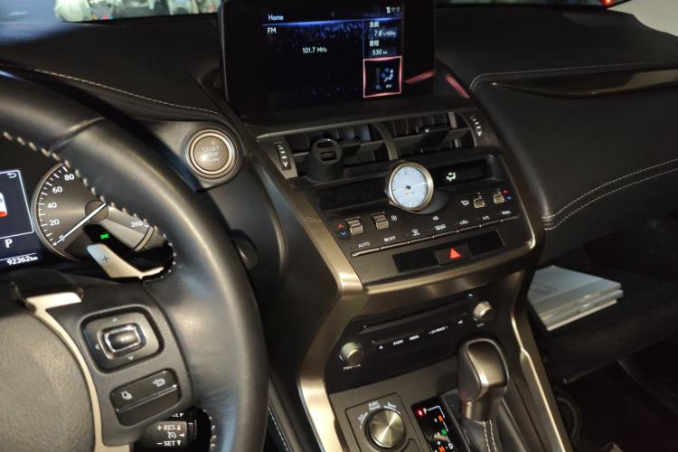 Used Lexus NX 2018 200 Front-Wheel-Drive X-Trail Version China V Standard Audio And AC Panel