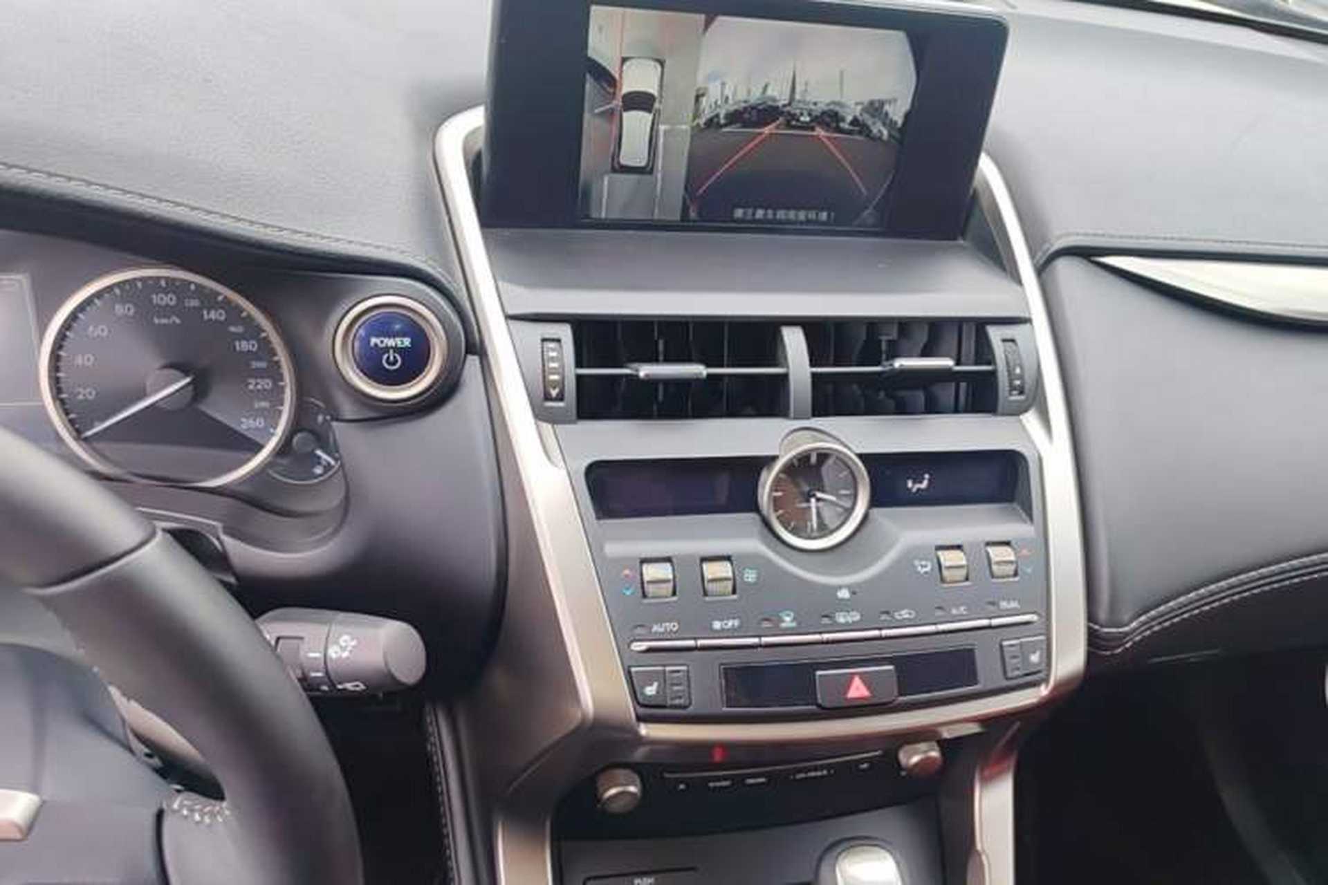 Used Lexus NX 2018 300h Front-Wheel-Drive FENGSHANG Version China V Emission Standard Audio And AC Panel