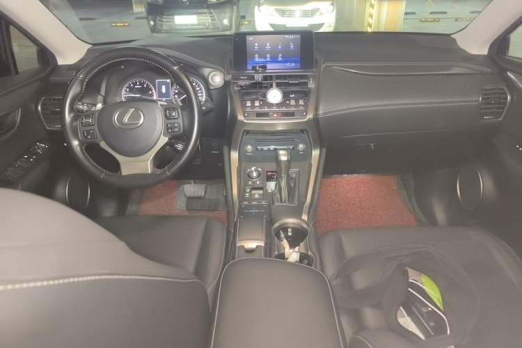 Used Lexus NX 2018 200 All-Wheel Drive FENGSHANG Version China VI Standard Center Console