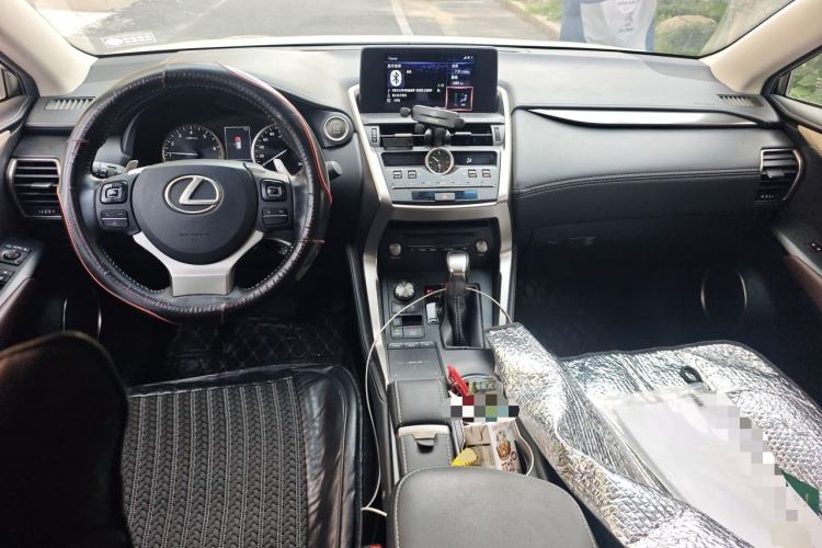 Used Lexus NX 2018 200 Front-Wheel-Drive X-Trail Version China V Standard Center Console