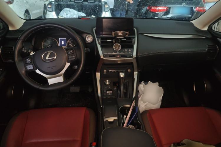 Used Lexus NX 2018 300 Front-Drive Freeline Edition Center Console