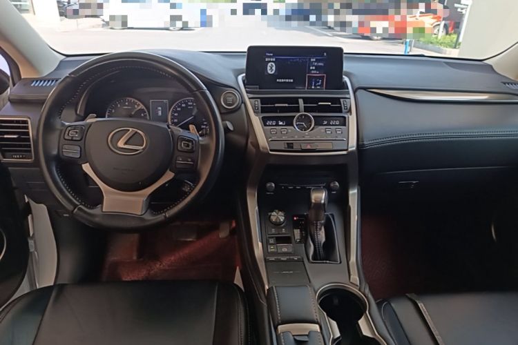 Used Lexus NX 2018 200 Front-Wheel-Drive Xingxing Edition China VI Standard Center Console