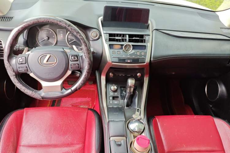Used Lexus NX 2018 200 Front-Wheel-Drive X-Trail Version China V Standard Center Console