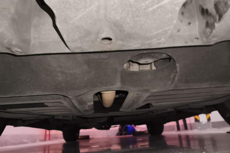 Used Lexus NX 2018 300h Front-Wheel-Drive FENGSHANG Version China V Emission Standard Chassis Front