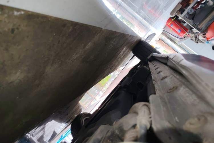 Used Lexus NX 2018 300h Front-Wheel-Drive FENGSHANG Version China V Emission Standard Chassis Rear Left