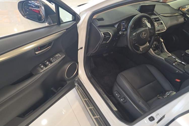 Used Lexus NX 2018 300 Front-Drive Freeline Edition Driver Seat