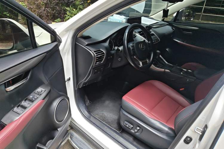 Used Lexus NX 2018 200 All-Wheel Drive FENGSHANG Version China VI Standard Driver Seat