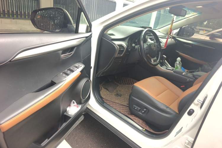 Used Lexus NX 2018 300 Front-Drive Freeline Edition Driver Seat