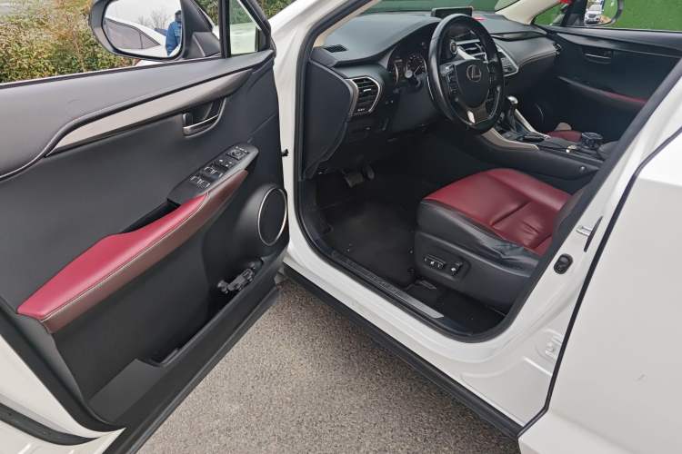 Used Lexus NX 2018 300 Front-Drive Freeline Edition Driver Seat