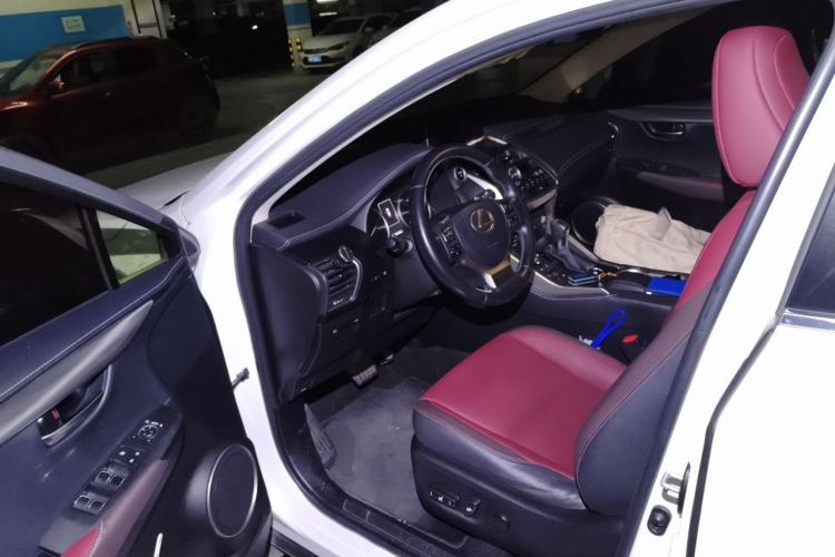 Used Lexus NX 2018 300h Front-Wheel-Drive FENGSHANG Version China V Emission Standard Driver Seat