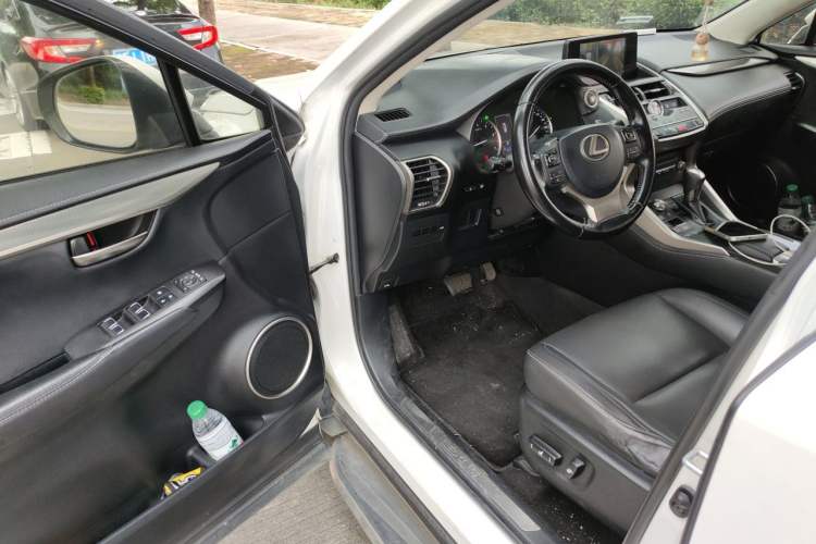 Used Lexus NX 2018 300 Front-Drive Freeline Edition Driver Seat