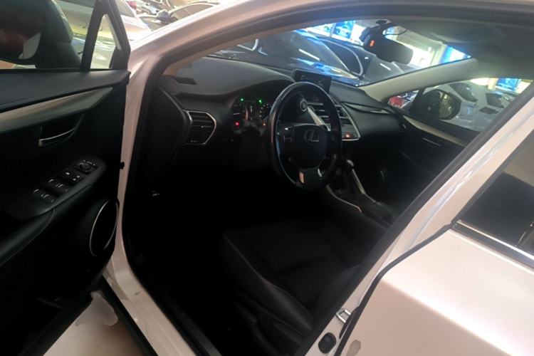 Used Lexus NX 2018 200 Front-Wheel-Drive Xingxing Edition China VI Standard Driver Seat