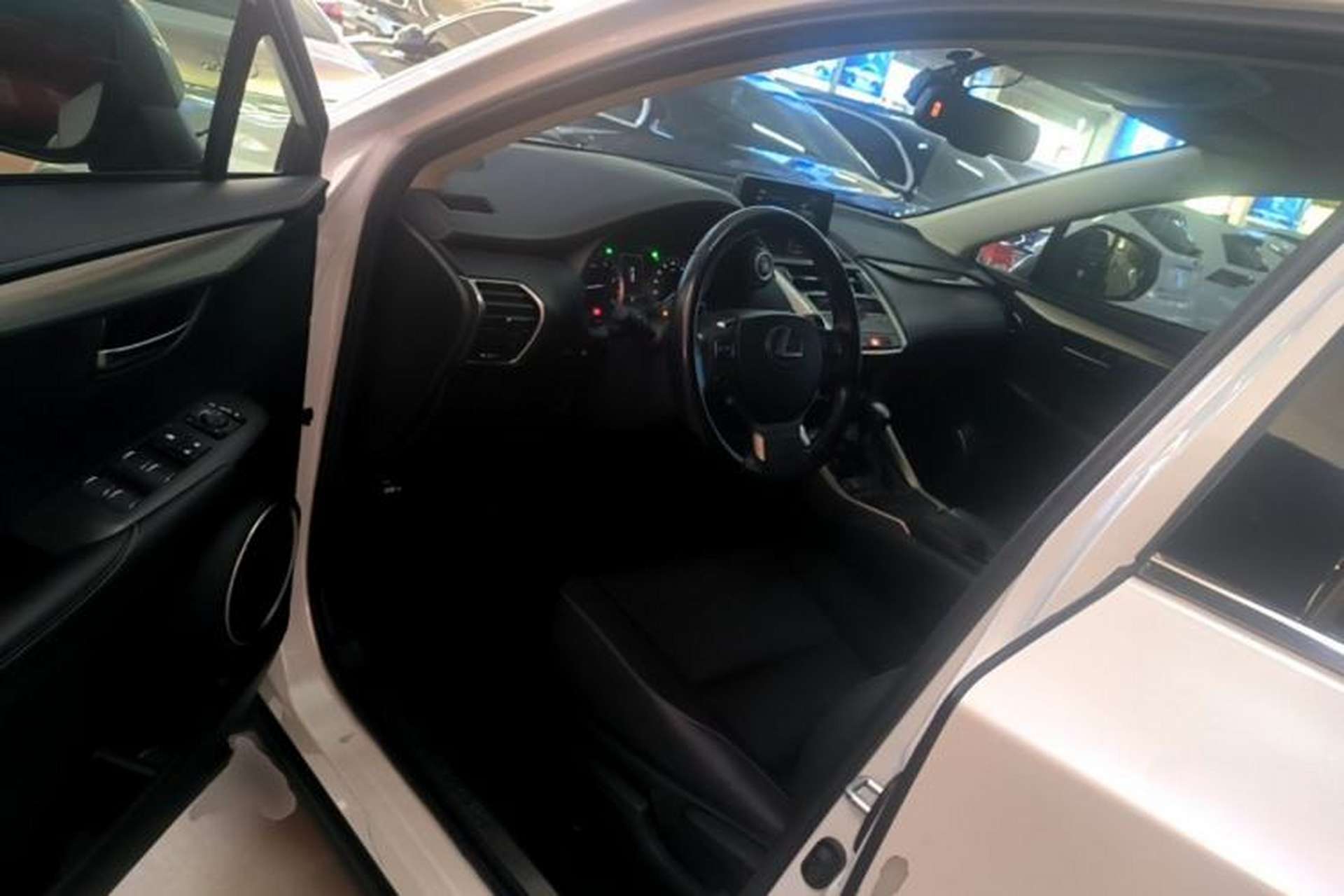 Used Lexus NX 2018 200 Front-Wheel-Drive Xingxing Edition China VI Standard Driver Seat