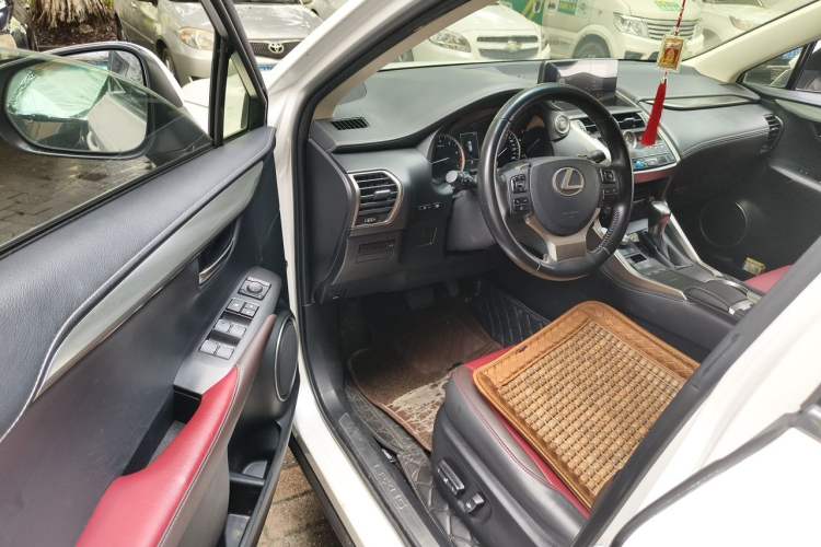 Used Lexus NX 2018 300 Front-Drive Freeline Edition Driver Seat