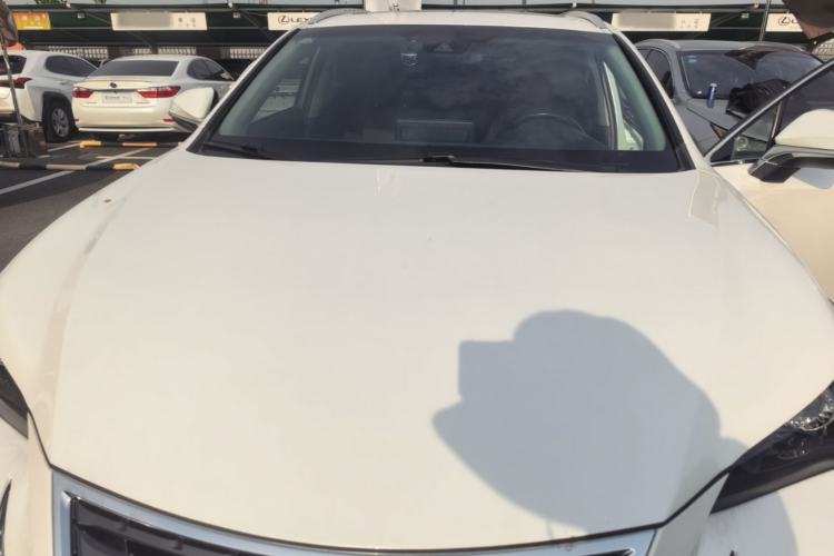 Used Lexus NX 2018 300h Front-Wheel-Drive FENGSHANG Version China V Emission Standard Engine Bay