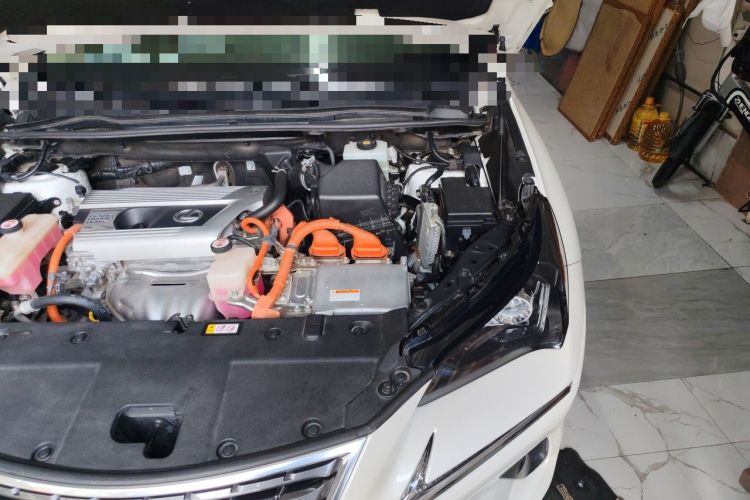 Used Lexus NX 2018 300h Front-Wheel-Drive FENGSHANG Version China V Emission Standard Engine Bay Left