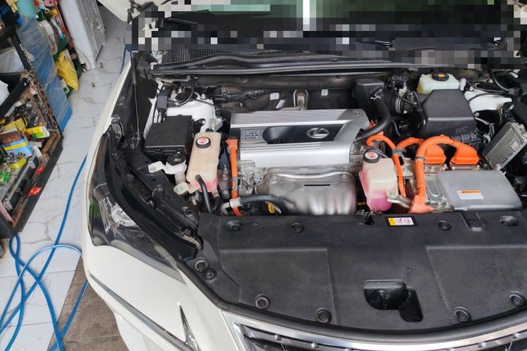 Used Lexus NX 2018 300h Front-Wheel-Drive FENGSHANG Version China V Emission Standard Engine Bay Right