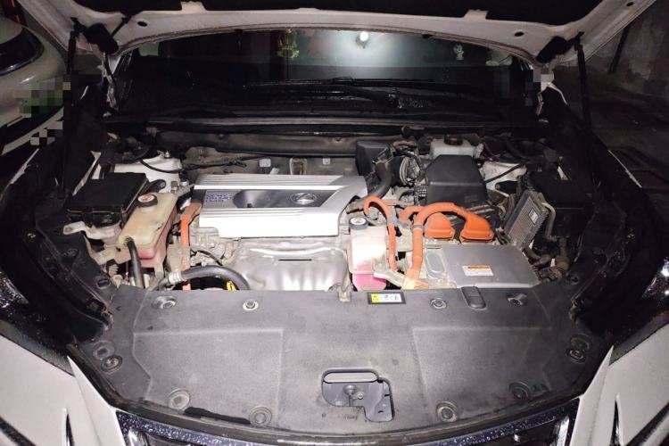 Used Lexus NX 2018 300h Front-Drive FENGSHANG Version China VI Standard Engine Bay