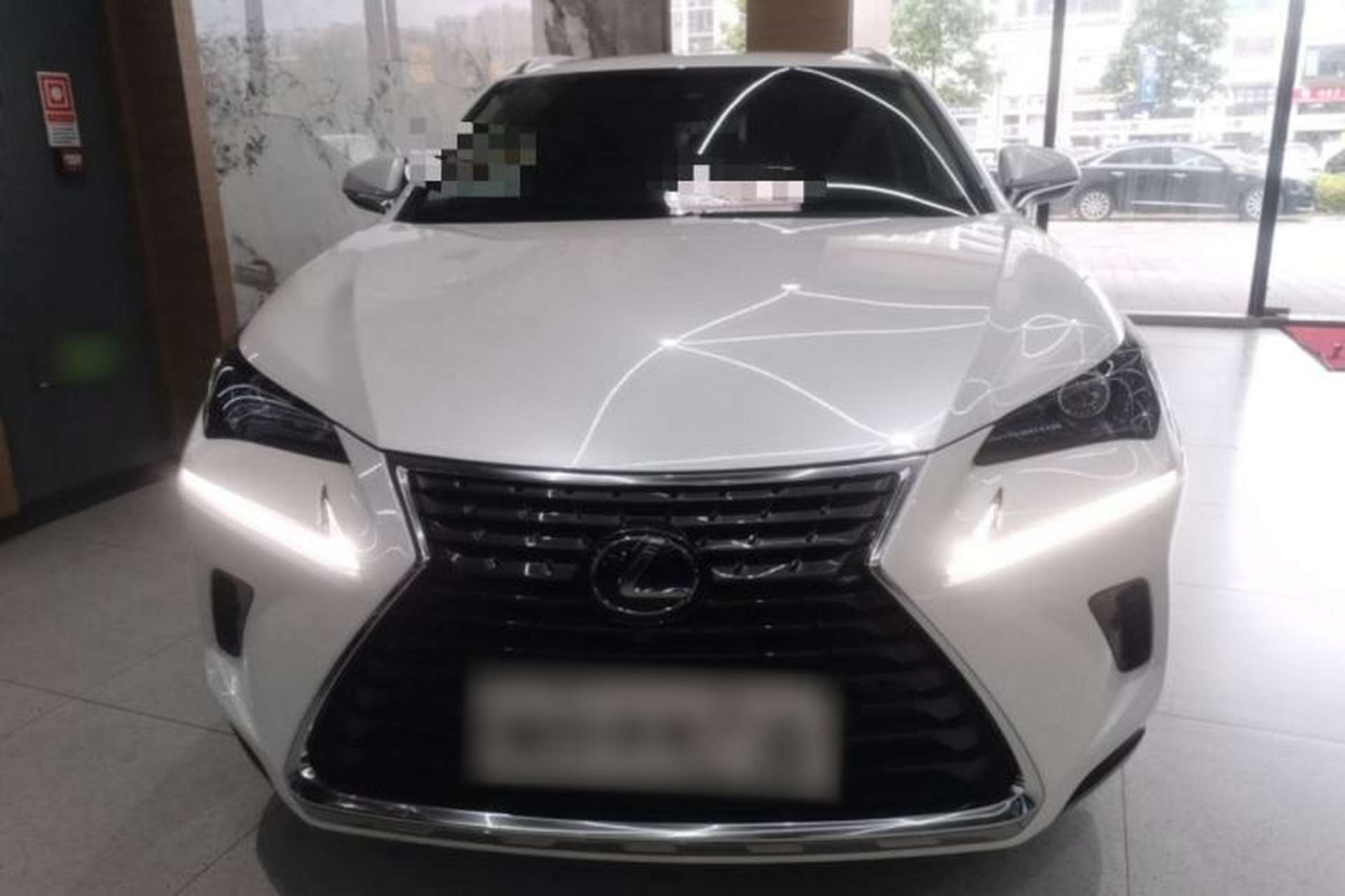Used Lexus NX 2018 300h Front-Wheel-Drive FENGSHANG Version China V Emission Standard Front