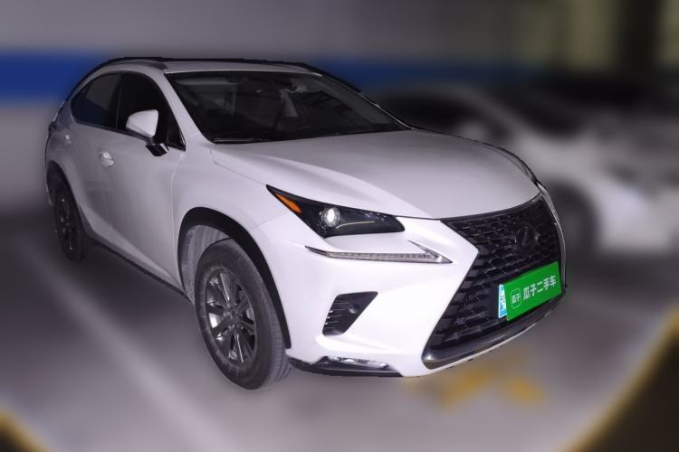 Used Lexus NX 2018 300h Front-Wheel-Drive FENGSHANG Version China V Emission Standard Front Right 45 Deg