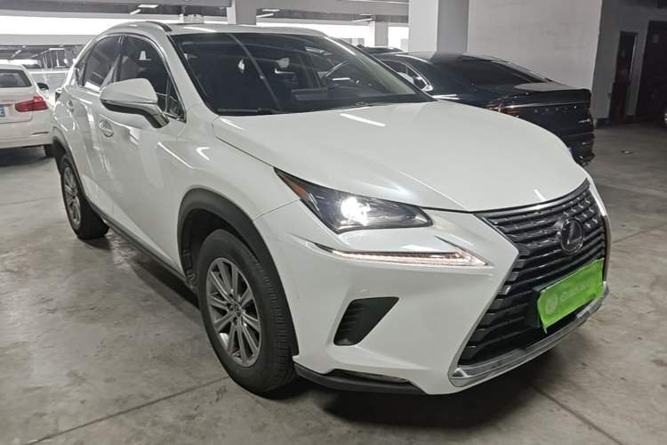 Used Lexus NX 2018 200 All-Wheel Drive FENGSHANG Version China VI Standard Front Right 45 Deg