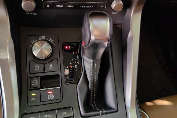 Used Lexus NX 2018 300 Front-Drive Freeline Edition Gear Lever