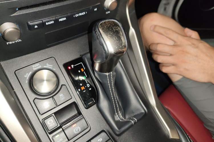 Used Lexus NX 2018 300 Front-Drive Freeline Edition Gear Lever