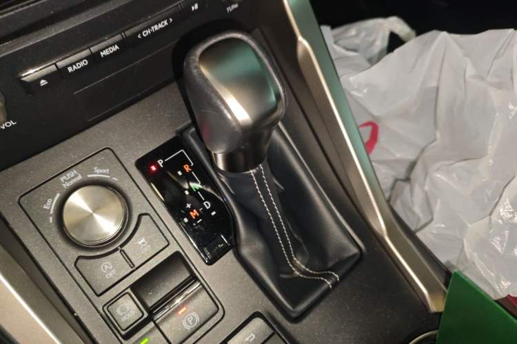 Used Lexus NX 2018 300 Front-Drive Freeline Edition Gear Lever