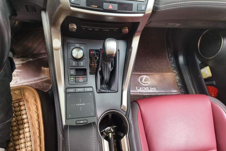 Used Lexus NX 2018 300 Front-Drive Freeline Edition Gear Lever