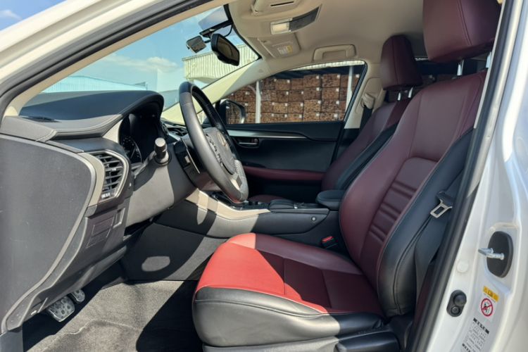 Used Lexus NX 2018 200 Front-Wheel-Drive Xingxing Edition China VI Standard Interior 2