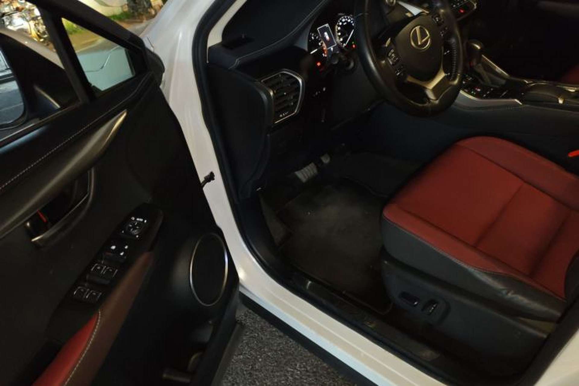 Used Lexus NX 2018 200 Front-Wheel-Drive X-Trail Version China V Standard Interior 3