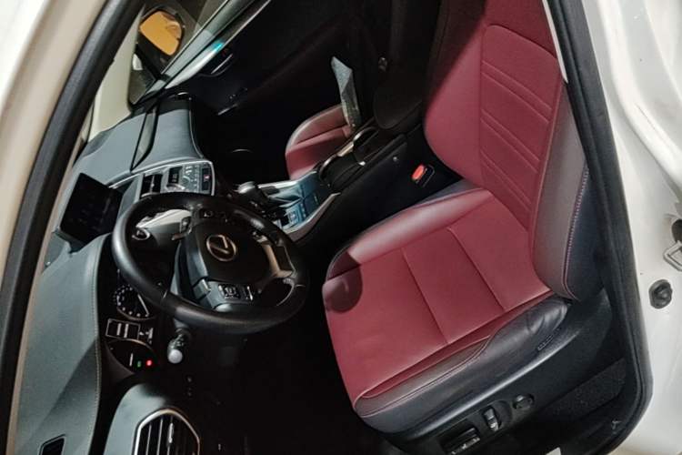 Used Lexus NX 2018 300h Front-Wheel-Drive FENGSHANG Version China V Emission Standard Left Front Seat