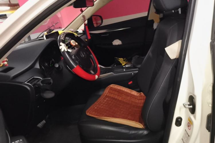 Used Lexus NX 2018 300h Front-Wheel-Drive FENGSHANG Version China V Emission Standard Left Front Seat