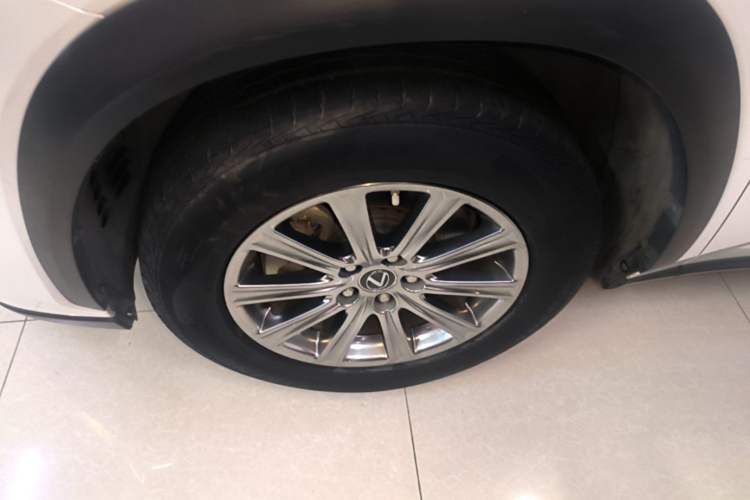 Used Lexus NX 2018 200 Front-Wheel-Drive Xingxing Edition China VI Standard Left Front Wheel Hub