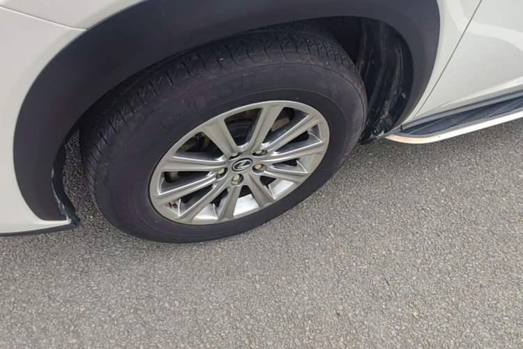 Used Lexus NX 2018 300h Front-Wheel-Drive FENGSHANG Version China V Emission Standard Left Front Wheel Hub
