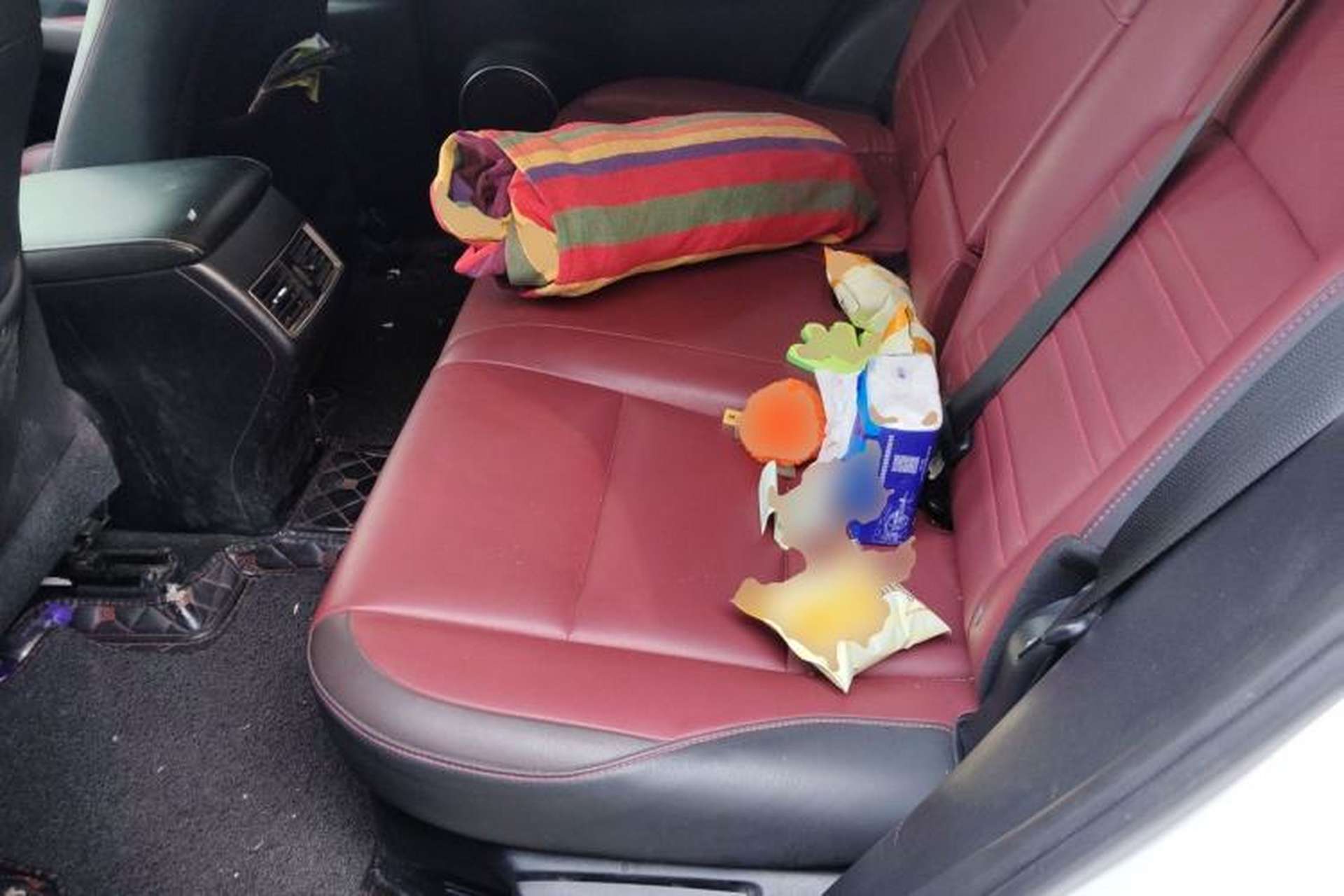 Used Lexus NX 2018 200 All-Wheel Drive FENGSHANG Version China VI Standard Left Rear Seat