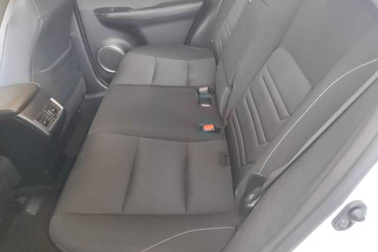 Used Lexus NX 2018 200 Front-Wheel-Drive X-Trail Version China V Standard Left Rear Seat